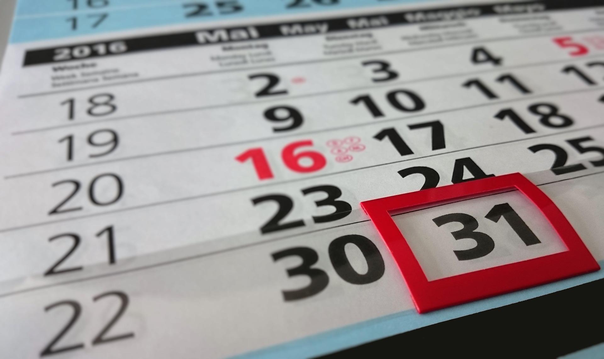 calendar-g02d66b049_1920.jpg